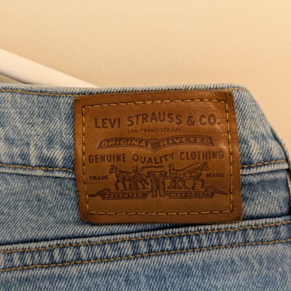 Women's 32, Wedgie Straight Leg - Picture 4 of 5